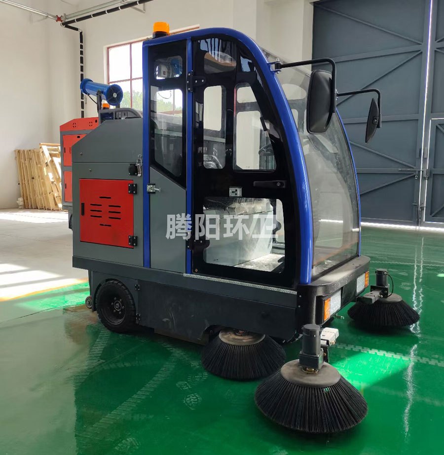 五刷掃地車